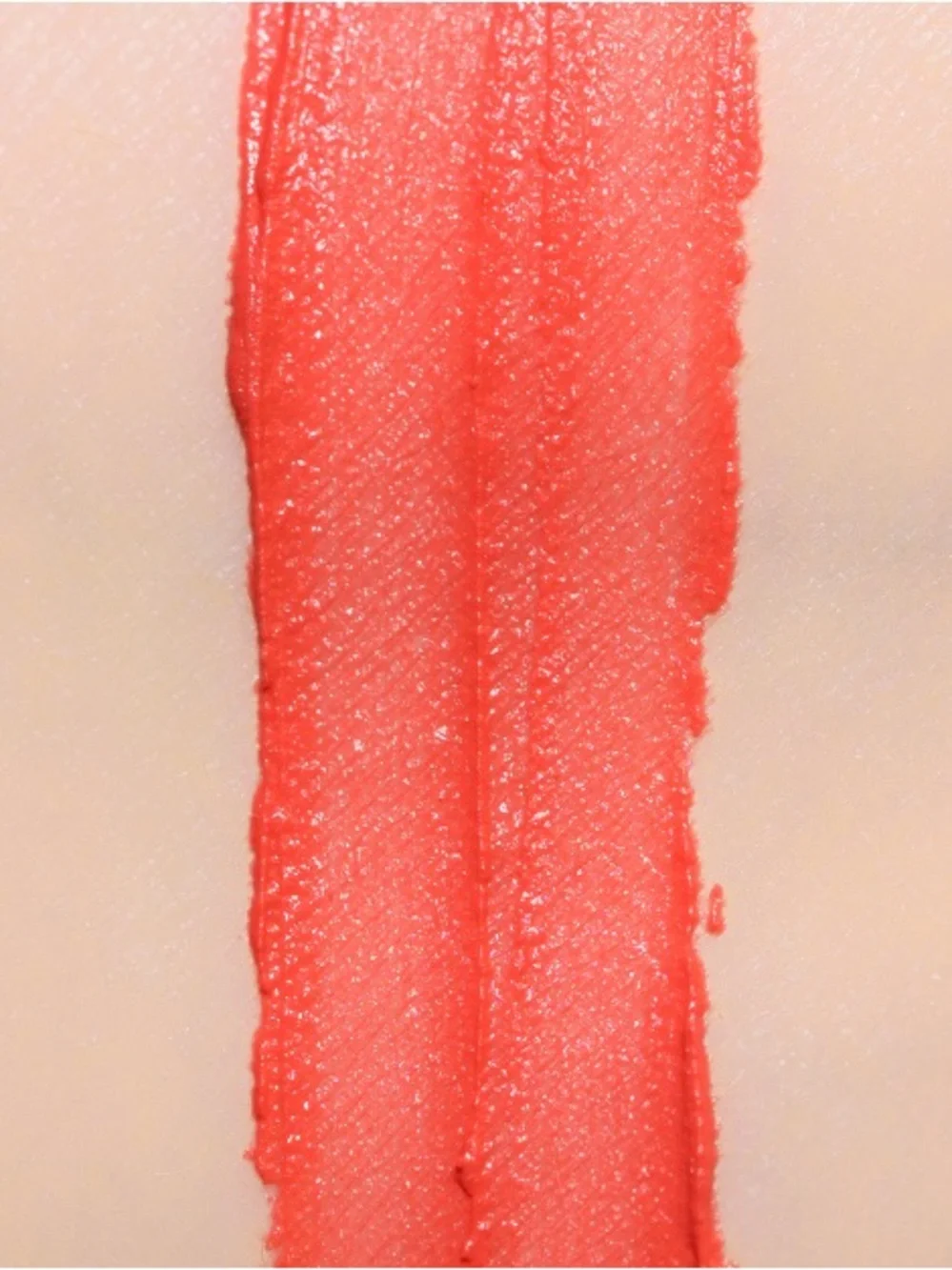 RARE LIMITED EDITION MAC x Lisa Powder Kiss Liquid Lipcolour “Swoon for Blooms”